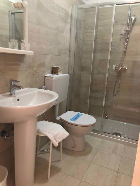 Koupelna v ubytování Hotel Adriatico
