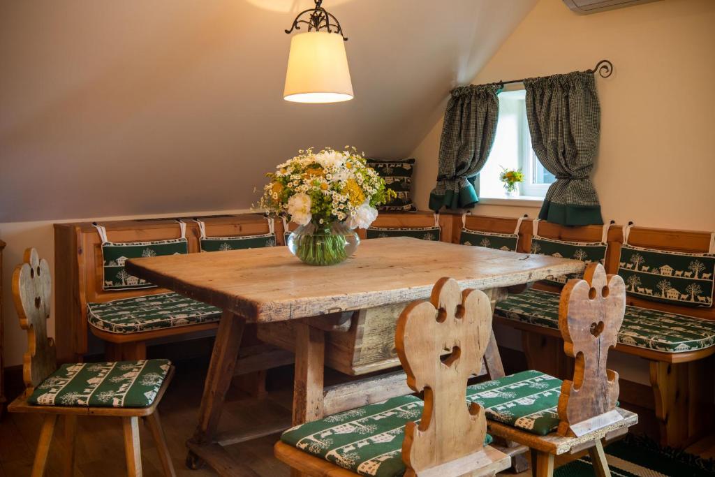 Posezení v ubytování Der Knappenhof - Hotel & Restaurant