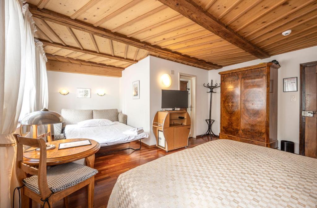 Hotel Rebstock - Resim 43