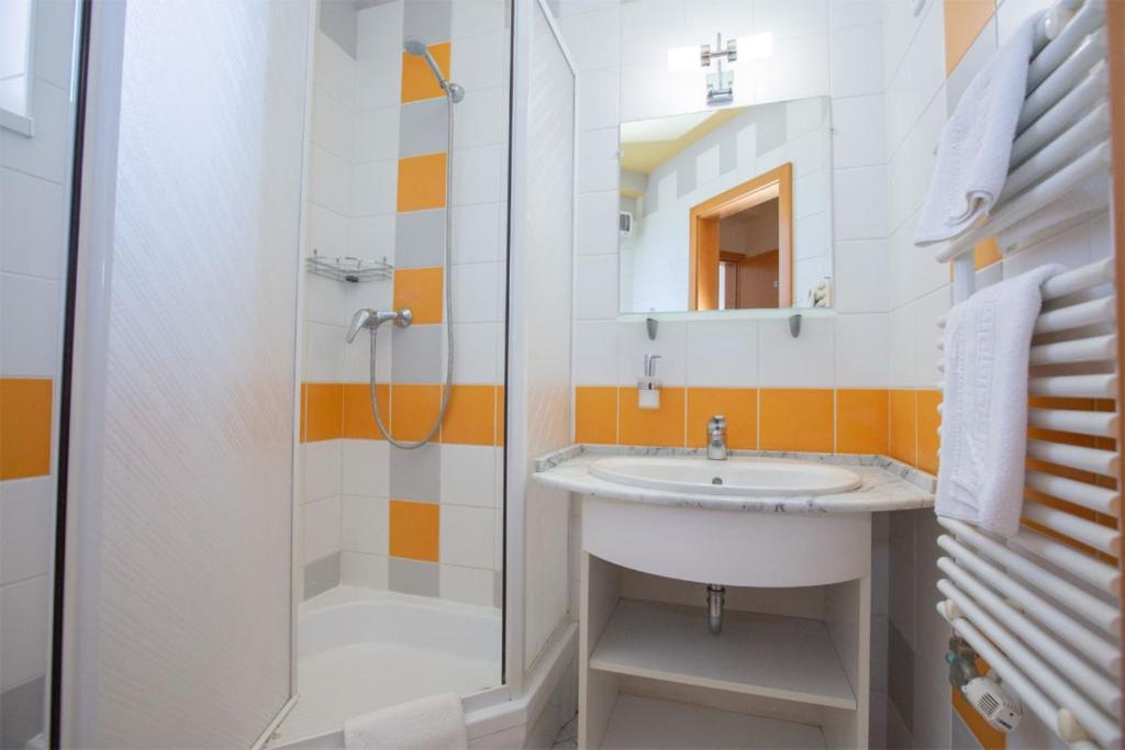 Koupelna v ubytování Liza Apartmanok