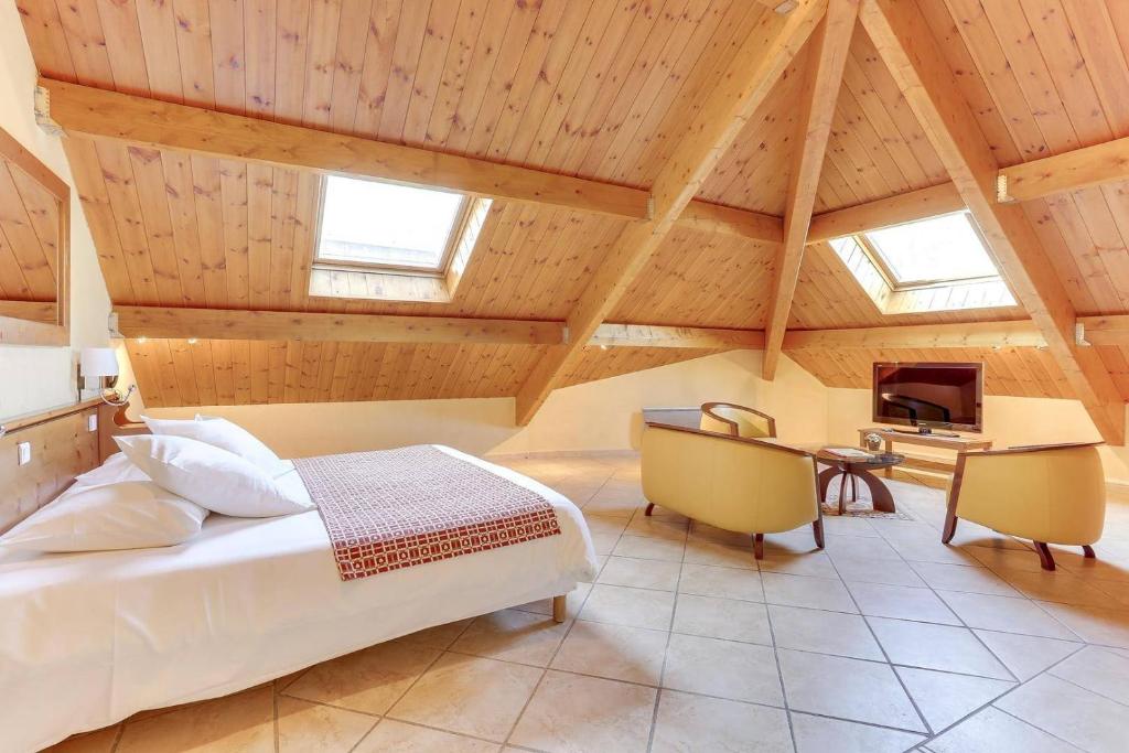 Hôtel Mont Thabor Serre Chevalier - Sala Familiar Con Baño