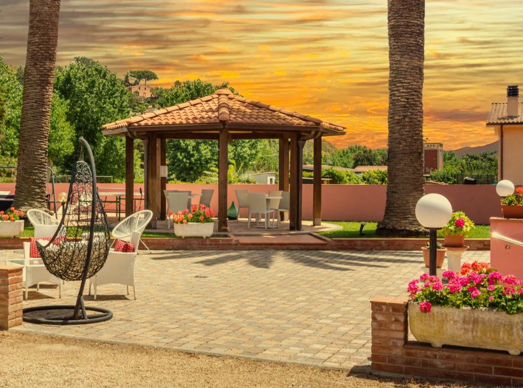 Zdjęcie z galerii obiektu Hotel Villa Rosa w mieście Porto Azzurro