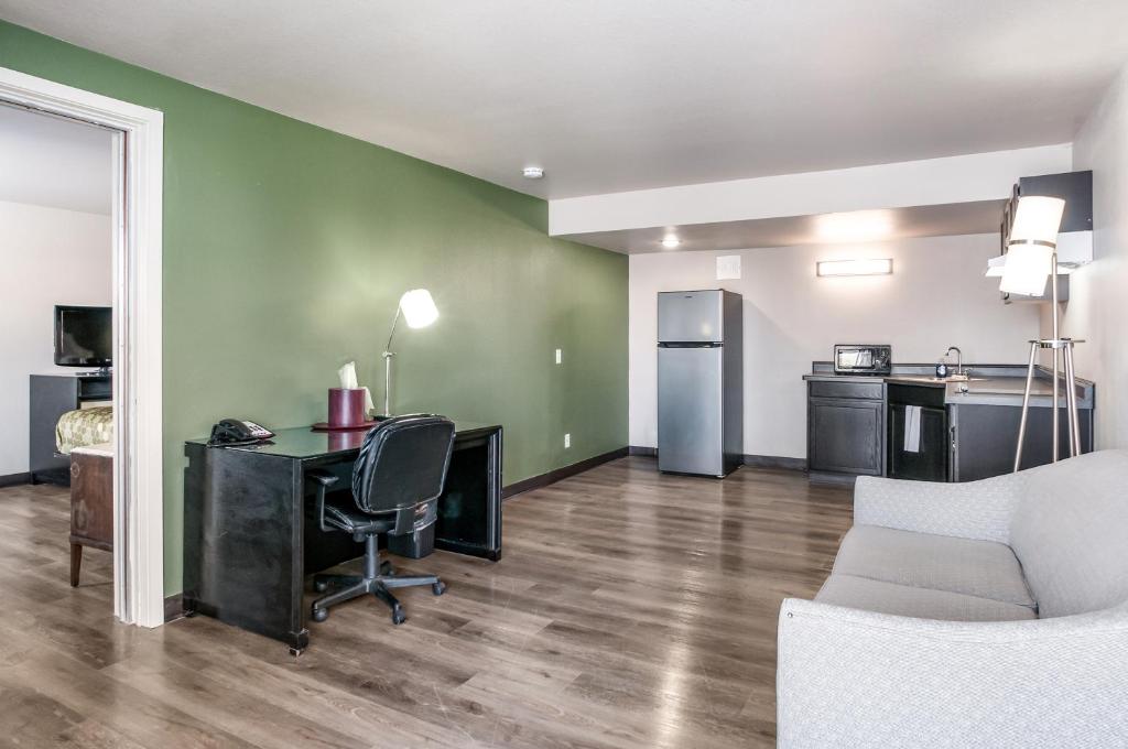 Suburban Studios Neenah - Suite Queen Avec Canapé-lit - Non Fumeurs