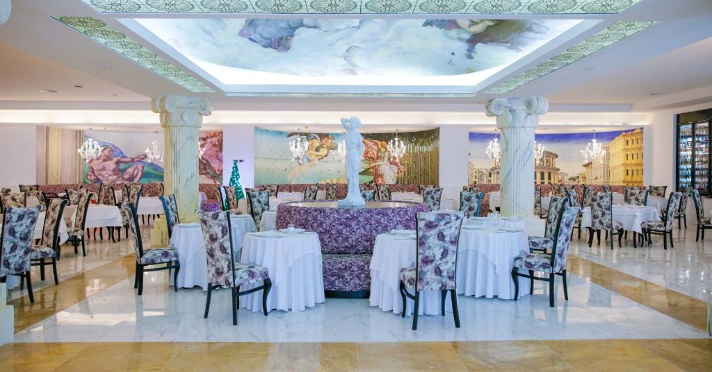 Posezení v ubytování Majestic Mirage Punta Cana, All Suites – All Inclusive