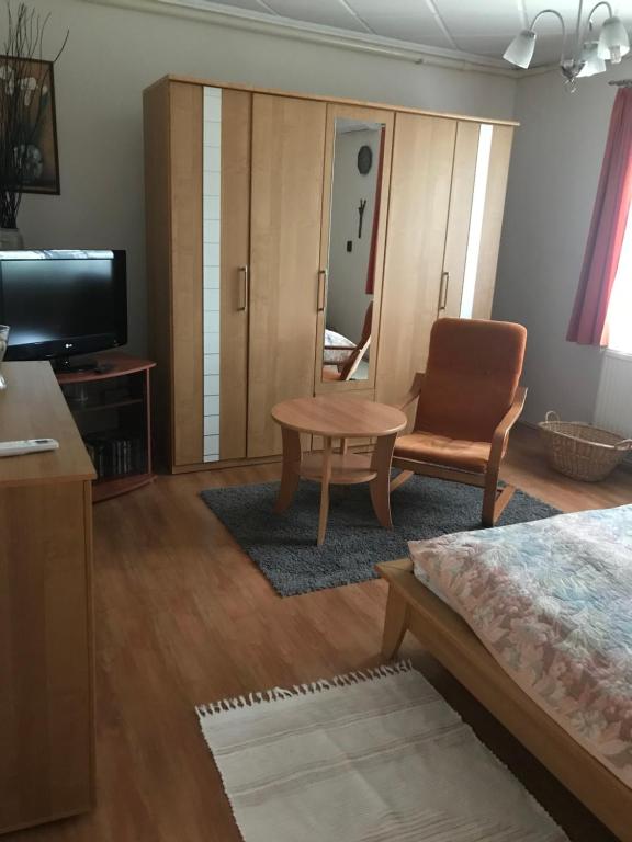 TV a/nebo společenská místnost v ubytování Bartalos ház