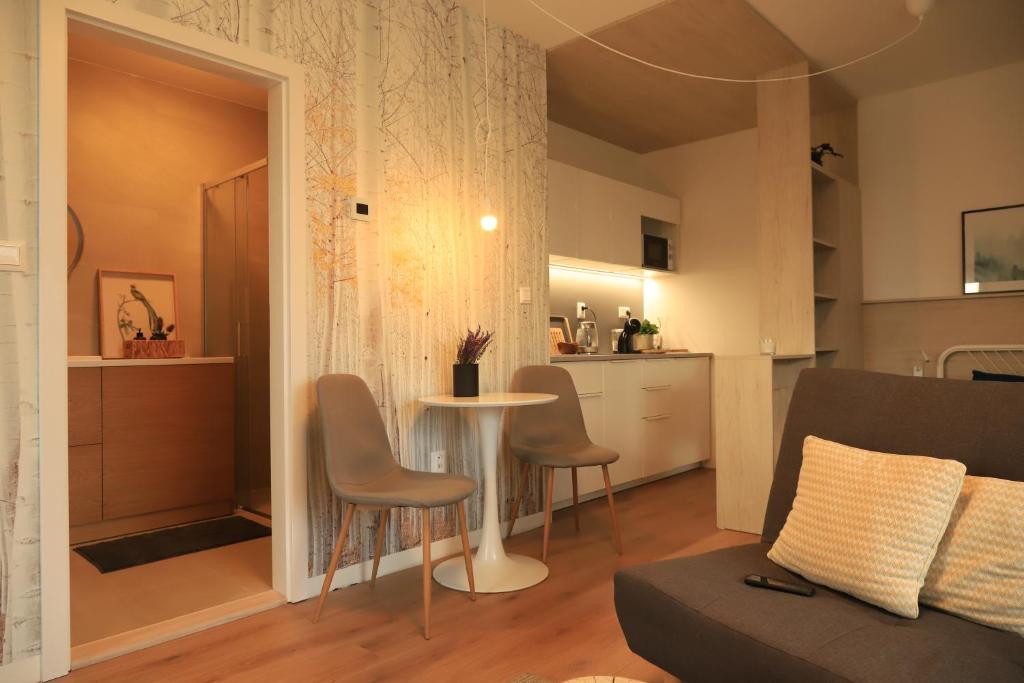 Posedenie v ubytovaní Brand New Apartment in Private Resort