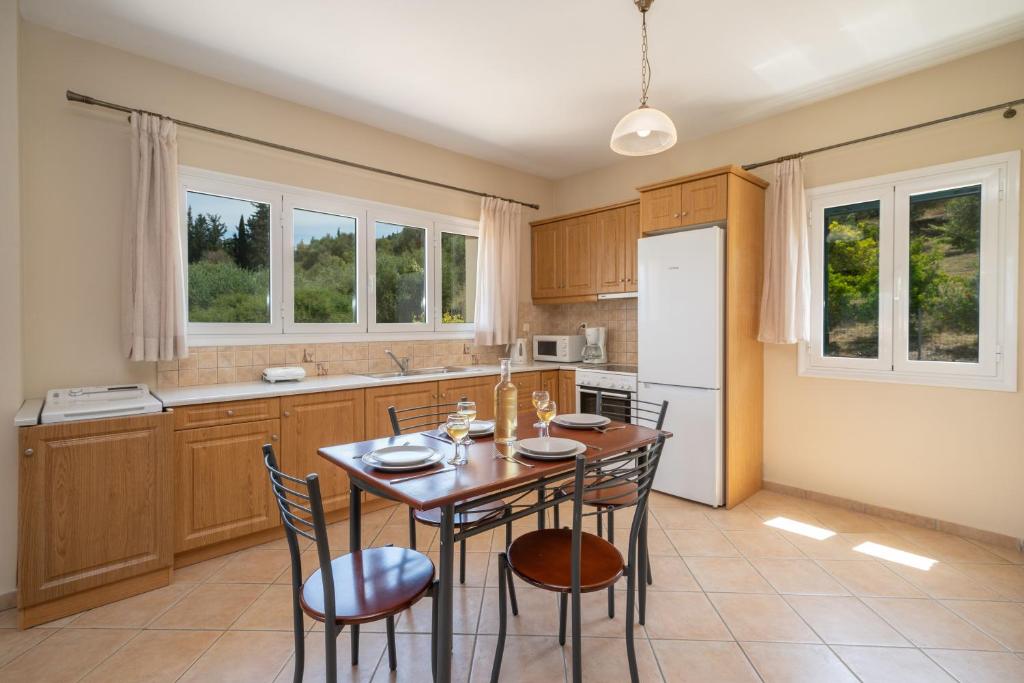 Maria's Apartments - 7