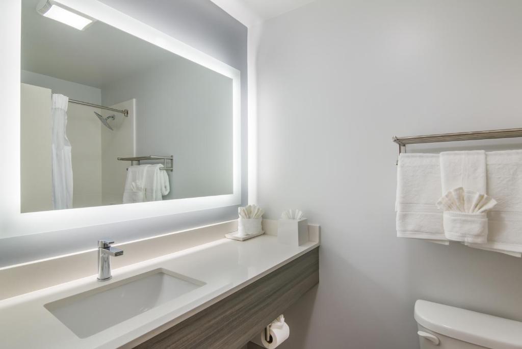Hourglass Hotel, Ascend Hotel Collection - King Room - Accessible / Non-fumeur
