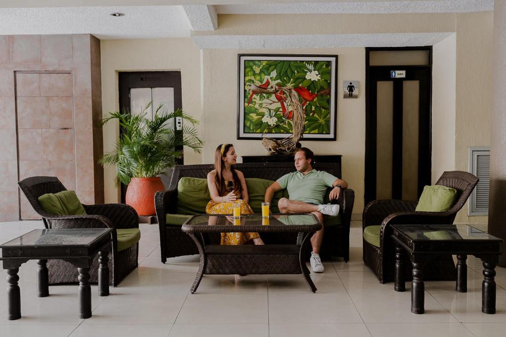 Posezení v ubytování Hotel Los Aluxes