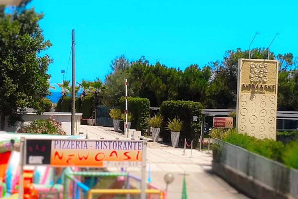 Abendunterhaltung für Gäste, die in der Unterkunft "Beach Cottage" monolocale vicino alla spiaggia übernachten