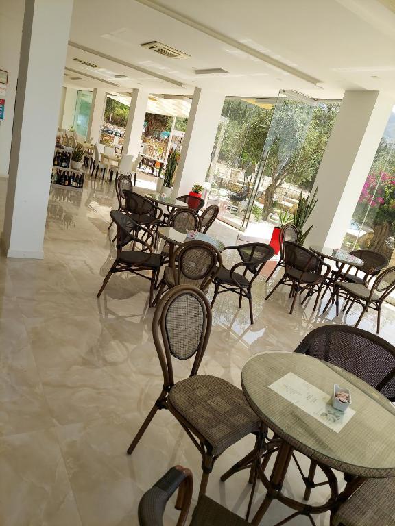 Restaurace v ubytování Hotel Orange