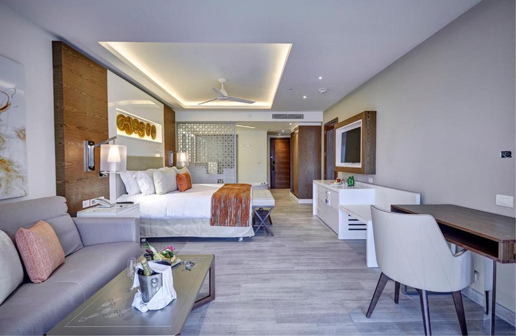 Royalton Bavaro, An Autograph Collection All-Inclusive Resort & Casino - 豪华初级套房海景