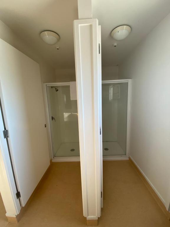 
Twin Room with Shared Bathroom
