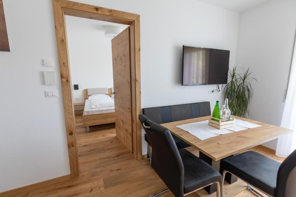 Postel nebo postele na pokoji v ubytování Innermoarhof