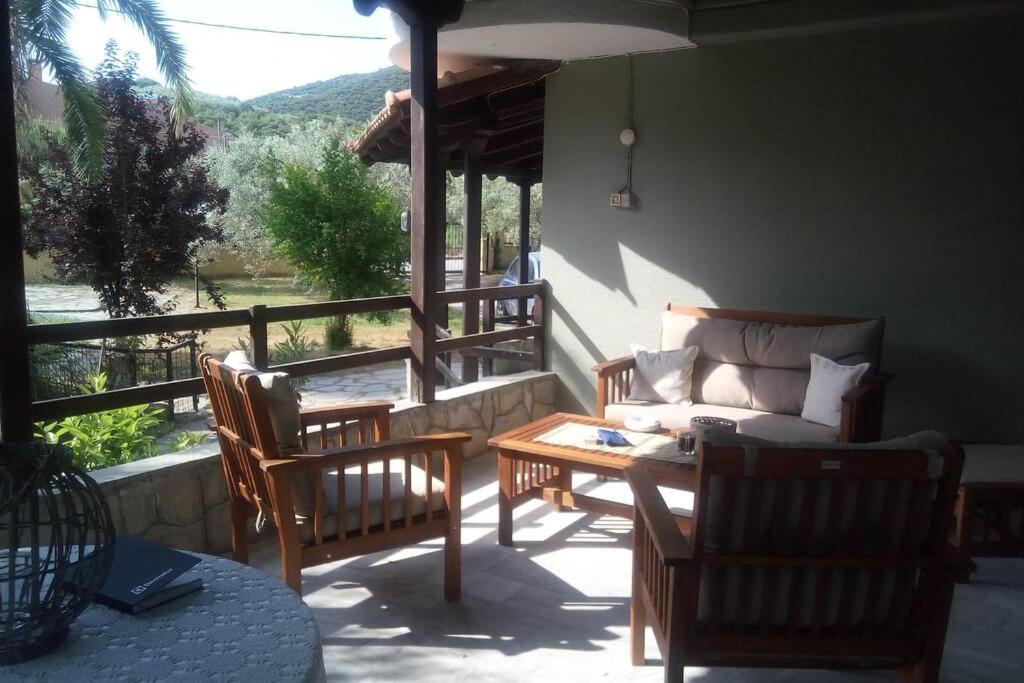 A seating area at Paradise edge near the sea