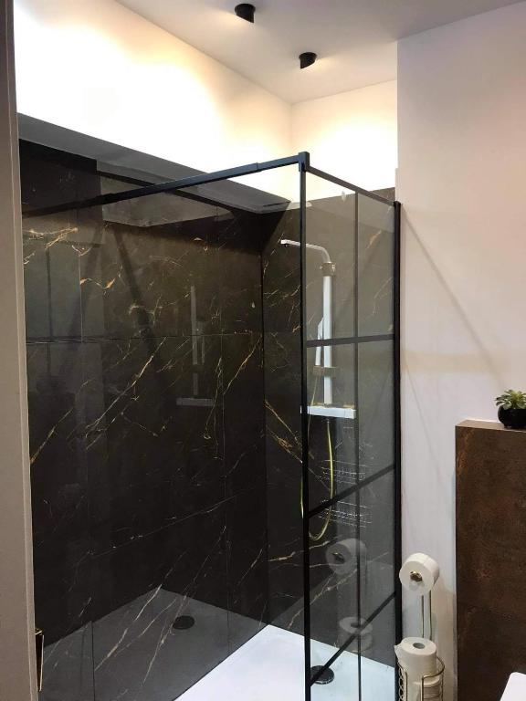 Kúpeľňa v ubytovaní Gold Box Apartament