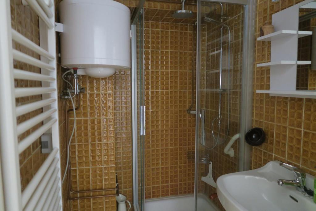 Koupelna v ubytování Dörrmühle