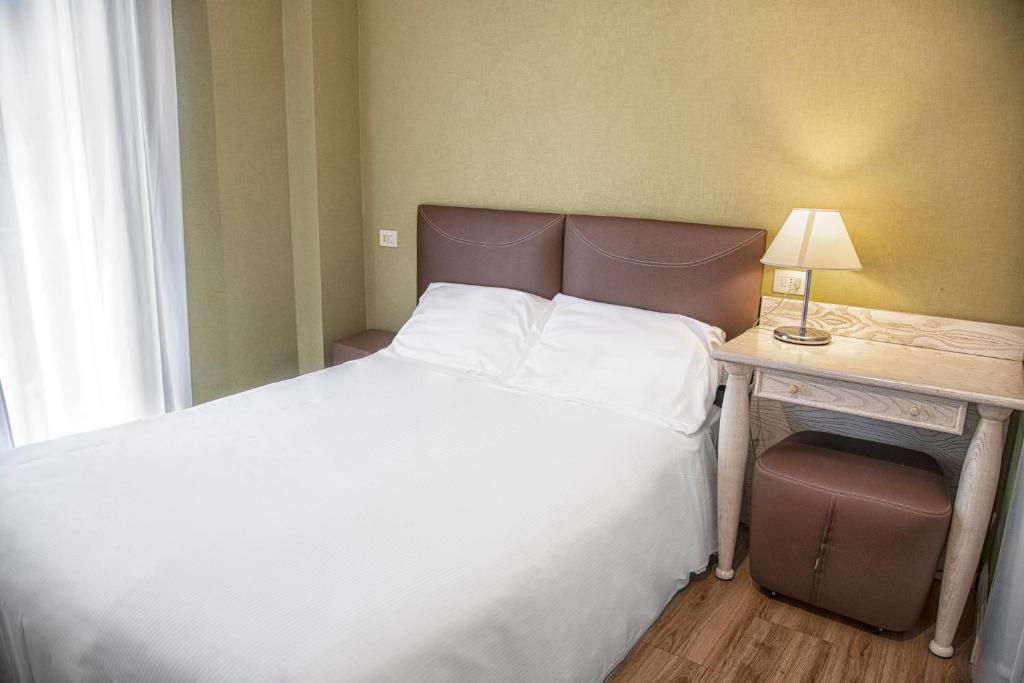 
Small Double or Twin Room
