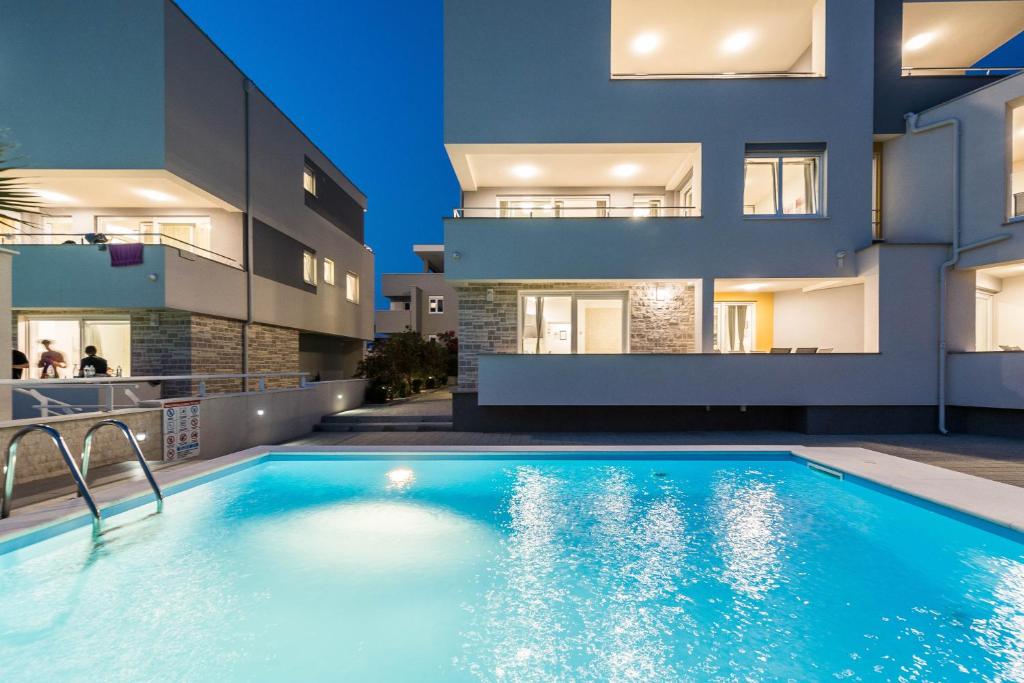 Bazén v ubytování Apartments & Rooms Danivan Pool Villas nebo v jeho okolí