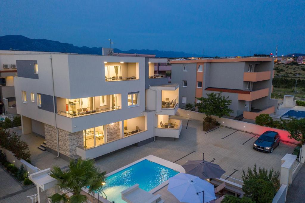 Nespecifikovaný výhled na hory nebo výhled na hory při pohledu z apartmánu