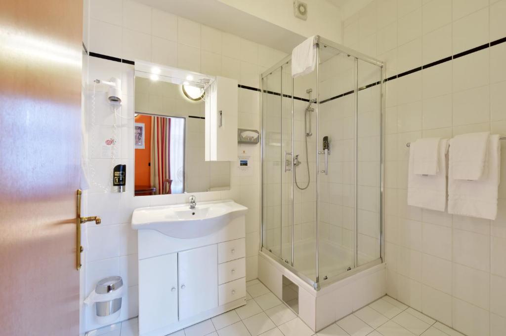 Garten- und Kunsthotel Gabriel City - Resim 42