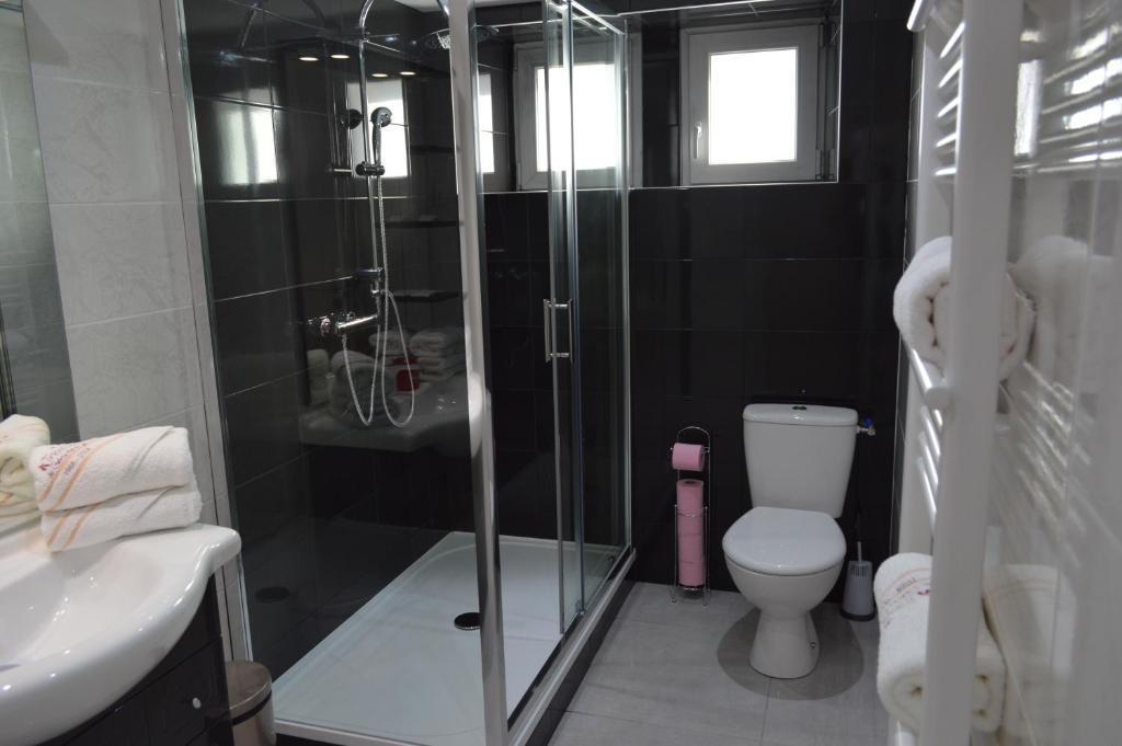 Appartement Timgad - Three-Bedroom Apartment - Stair Access Only