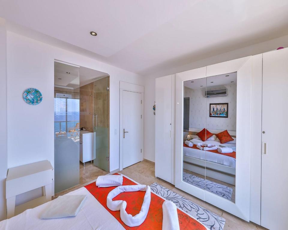 Postel nebo postele na pokoji v ubytování Villa Troya Kas Peninsula