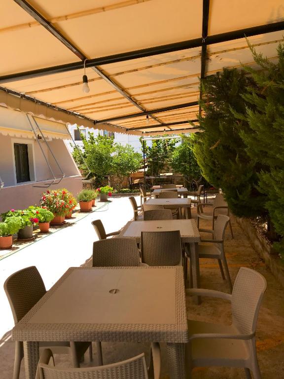 Apartments Villa Dovinefa - Imazhi 6