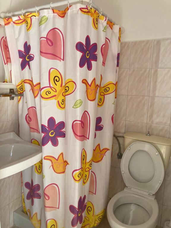 Koupelna v ubytování Hotel Galini