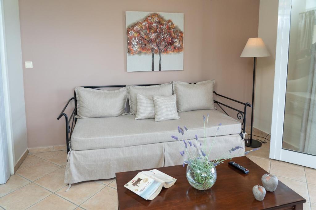 Maria's Apartments - 3