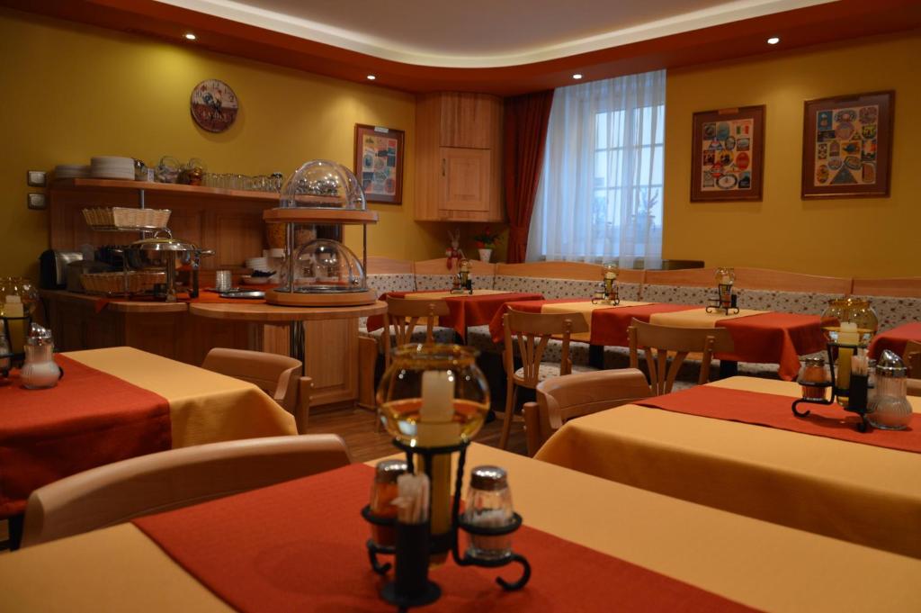 Restaurace v ubytování Duna Panzió