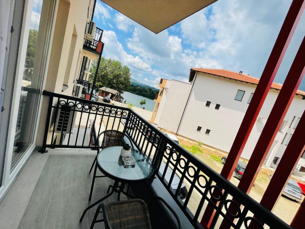 Balcone o terrazza di Apartmani Zivkovic Srebrno Jezero