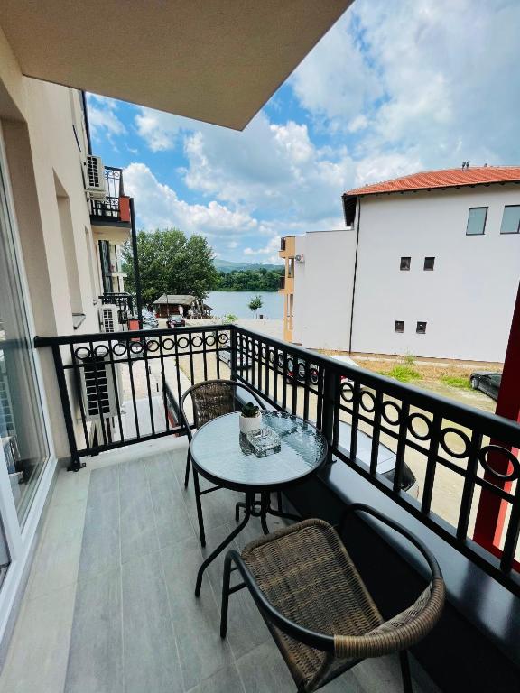 Balcone o terrazza di Apartmani Zivkovic Srebrno Jezero
