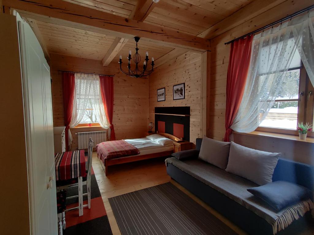 Brejowka - Deluxe Triple Room