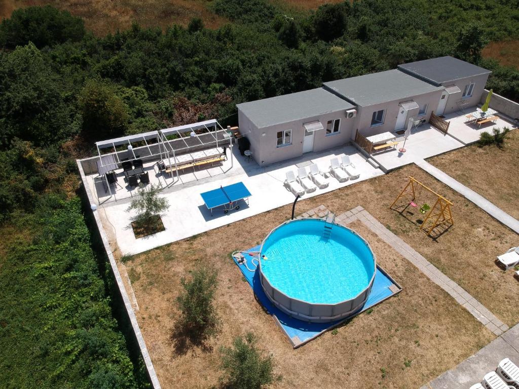 Bazén v ubytování Apartment Silvija nebo v jeho okolí