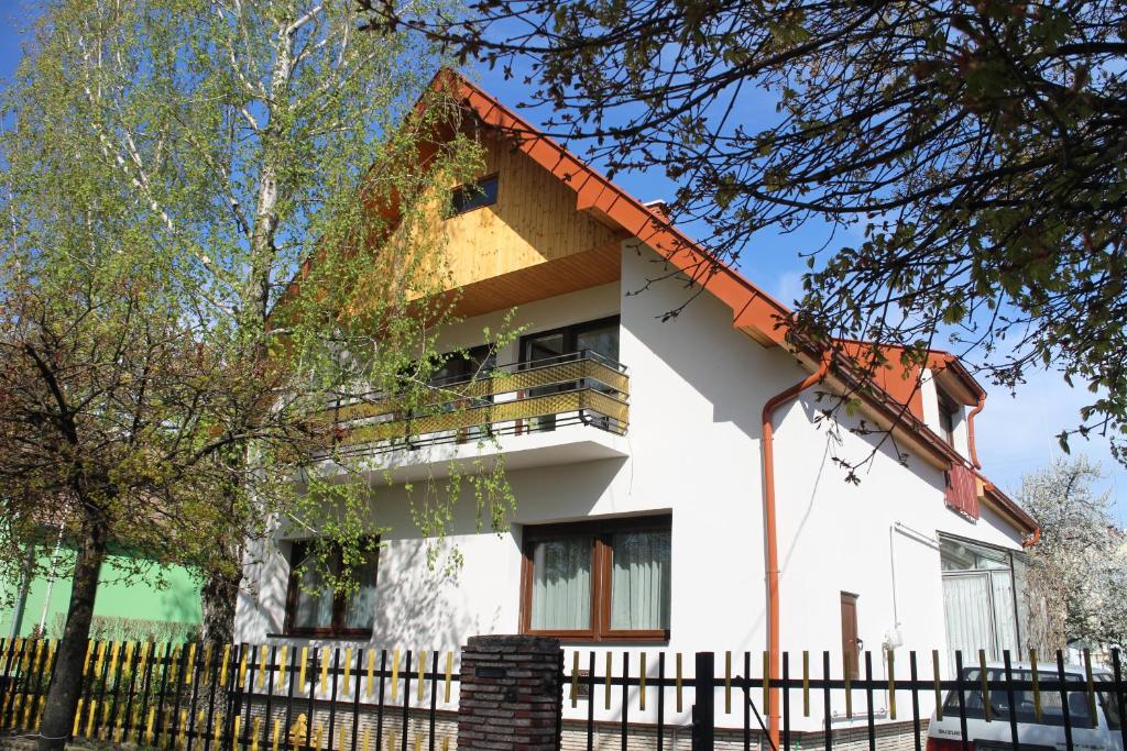 Budova, v ktorej sa apartmán nachádza