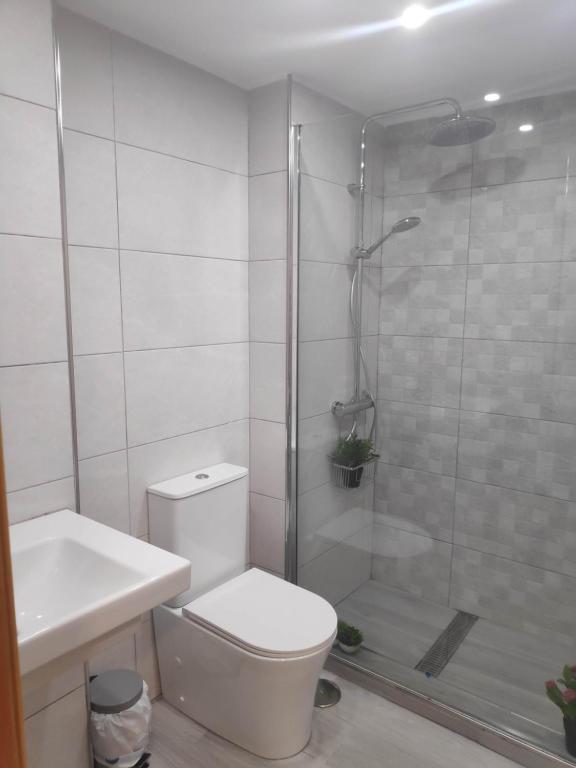 A bathroom at Apartamento La Victoria