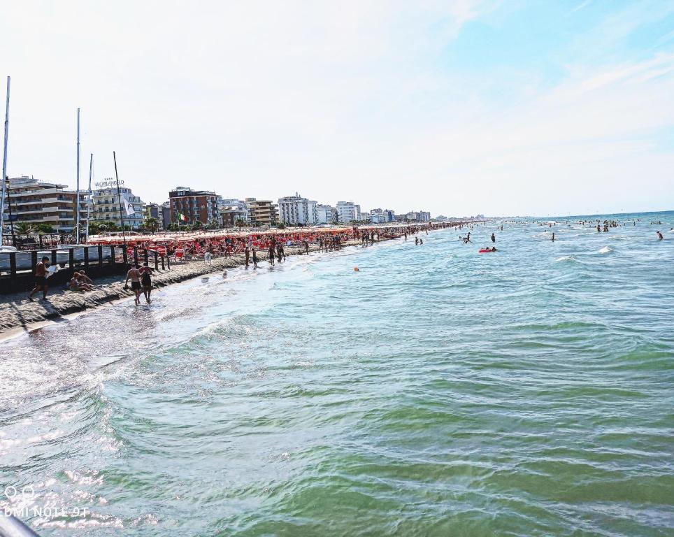 Hotel Garisenda B&B - in Centro a Riccione - - Resim 40