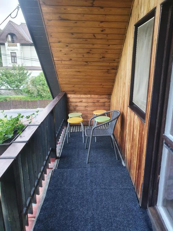 Balkón nebo terasa v ubytování Ubytování v rodinném domě