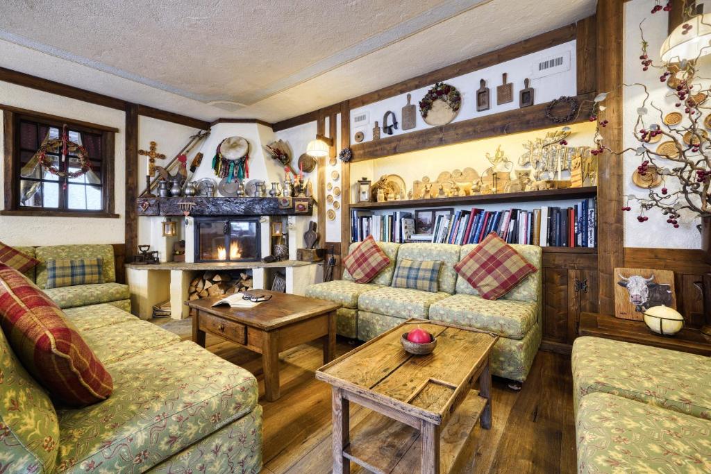 Posezení v ubytování Hotel Du Grand Paradis - 1899 Auberge Boutique