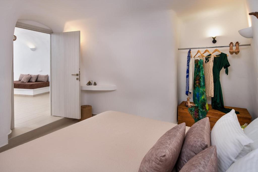 Postel nebo postele na pokoji v ubytování Aegean Mist Luxury Suites