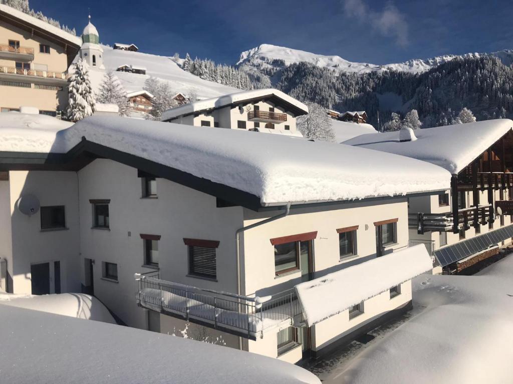 Haus Resi during the winter