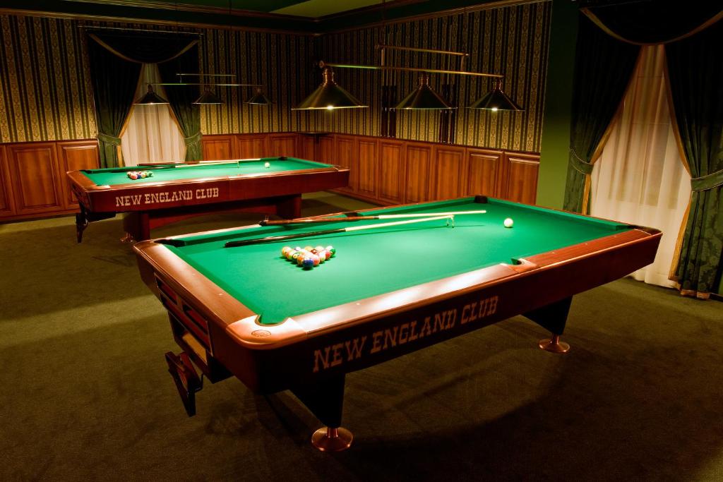 Biliár nebo kulečník v ubytování Hotel Piotr Spa&Wellness