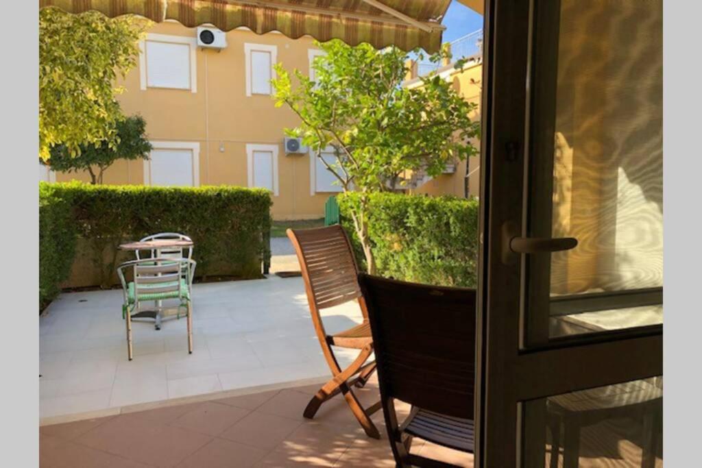 Balkón alebo terasa v ubytovaní Pizzo Beach Club, 11 G