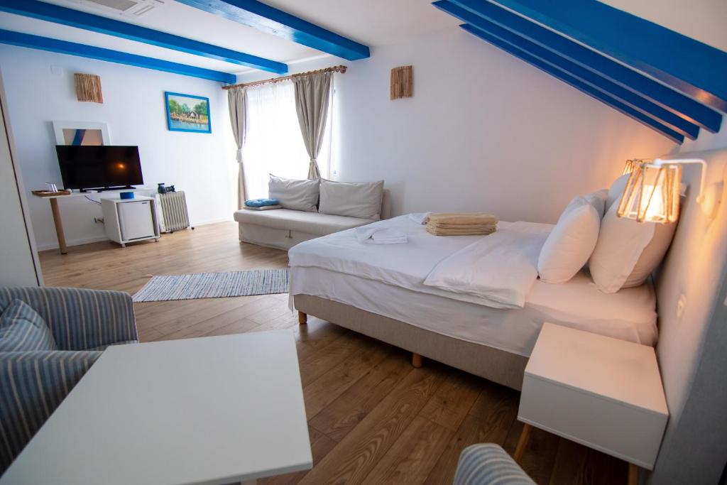 Postel nebo postele na pokoji v ubytování Cherhana Resort