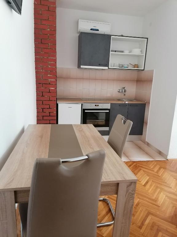 Zdjęcie z galerii obiektu Studio apartment w Sukošanie