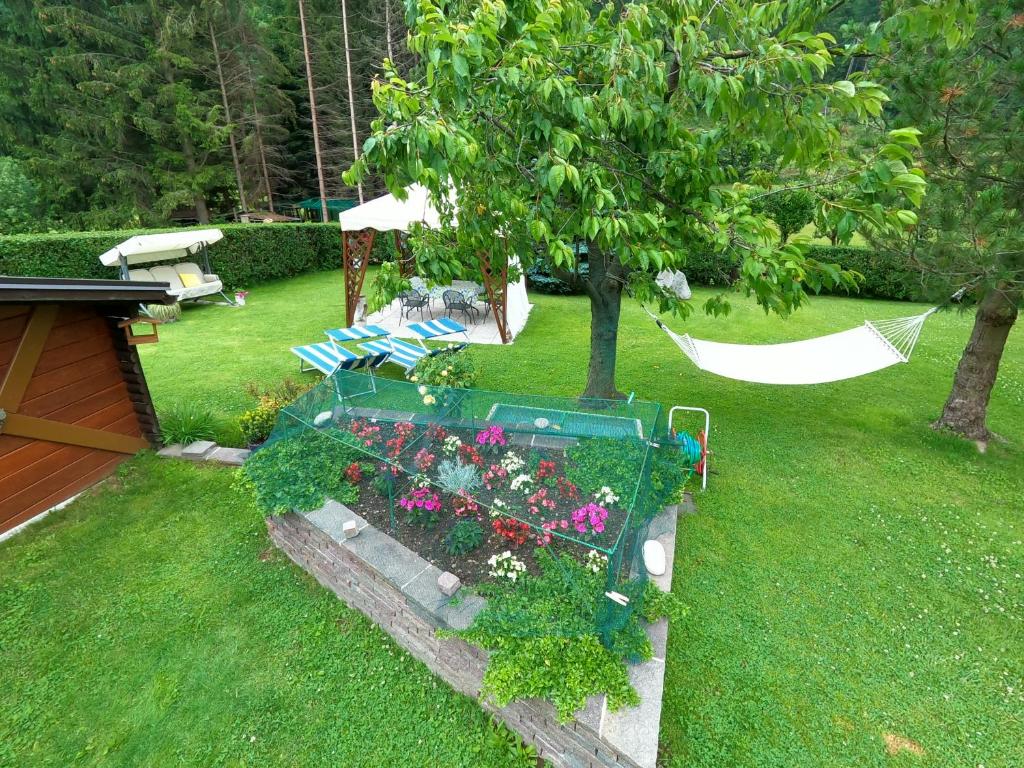A garden outside Casa Aurora -Altopiano di Pinè