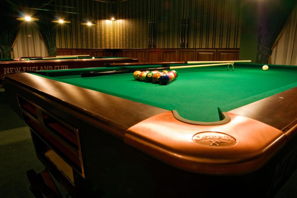 Biliár nebo kulečník v ubytování Hotel Piotr Spa&Wellness