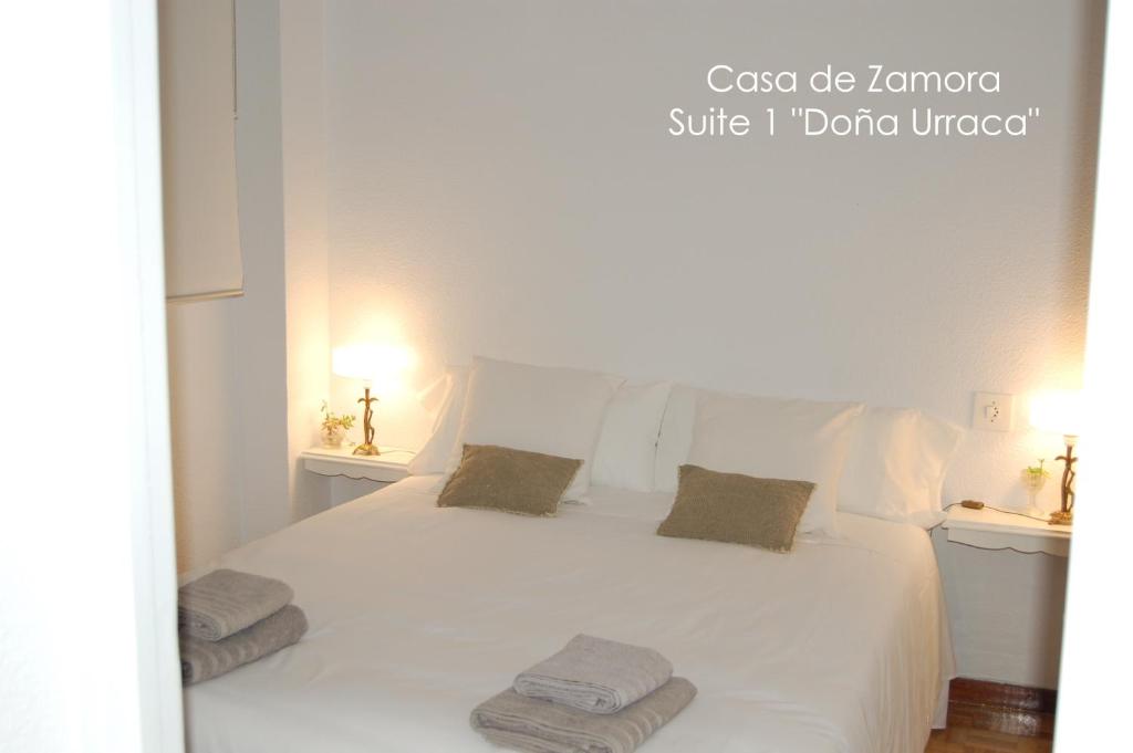 Postel nebo postele na pokoji v ubytování La Casa de Zamora