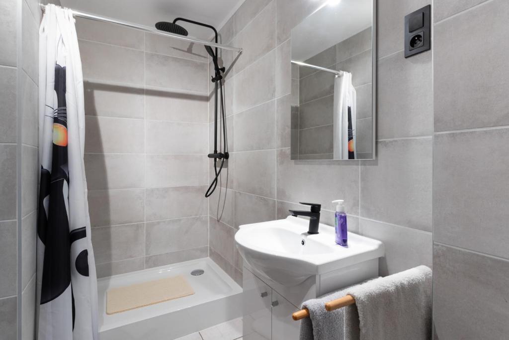 Koupelna v ubytování Homestay Gent-Merelbeke self check-in service